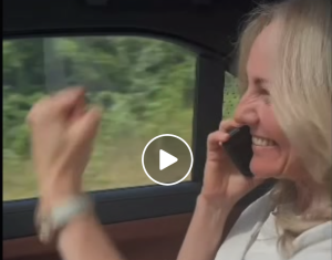 Kirkeminister Ida Auken jubler over præst i Folketinget